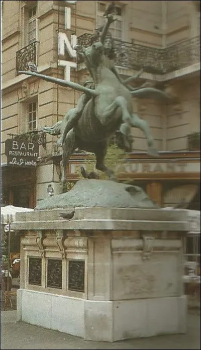 Quel nom porte cette statue équestre ?