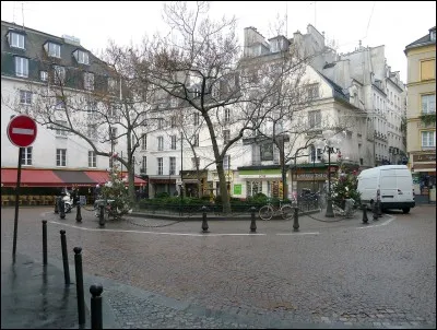 Dans quel arrondissement la place de la Contrescarpe est-elle située ?