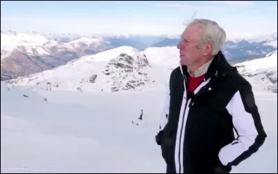 Que fit le grand skieur Léo Lacroix, lors de la cérémonie ?