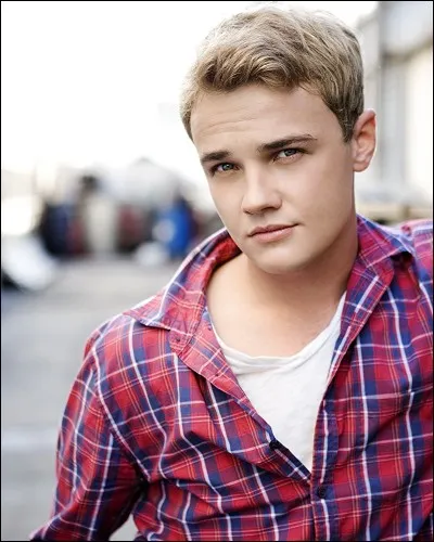 Comment se prénomme-t-il ?