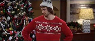 Comment s'appelle le petit ami de Stephanie ?