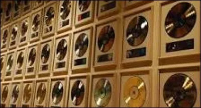 Combien a-t-il obtenu de disques de diamant, de disques d'or et de disques de platine ?