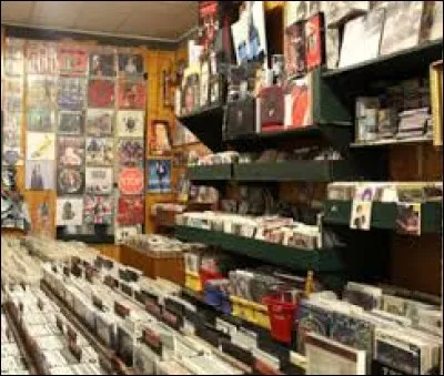 Combien d'exemplaires de ses disques ont été vendus en son hommage ?