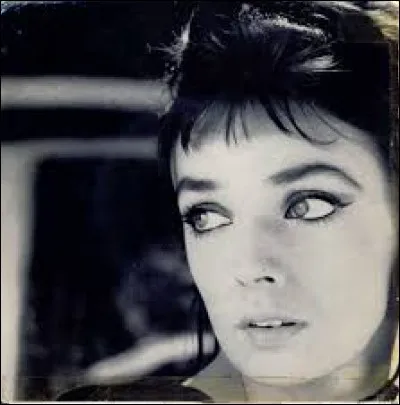 En 1974, Marie Laforêt sortait et chantait « Je suis folle de toi »