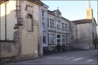 Nous retournons dans le Grand-Est, avec une visite de Lamarche. Nous sommes dans l'ex région Lorraine, à la limite de la Champagne-Ardenne et de la Franche-Comté, dans le département ...