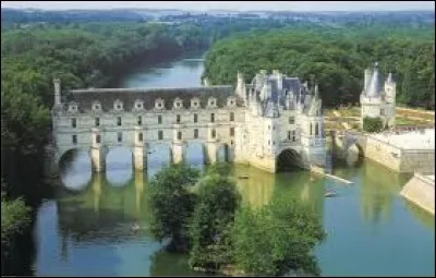 Les habitants de Chenonceaux (Indre-et-Loire) sont les ...