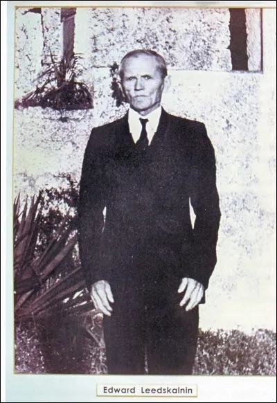 Edward Leedskalnin, un immigré letton a passé des décennies à construire le château de Corail. Où est ce château ?