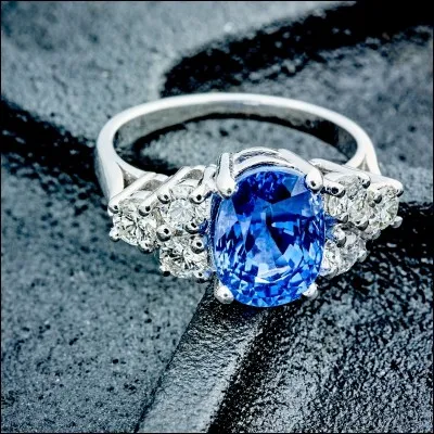 Combien de couleurs peut avoir un saphir ?