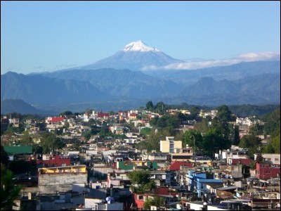 Dans quel pays d'Amérique peut-on visiter la ville volcanique de Xalapa Enriquez (Jalapa-Enríquez) ?