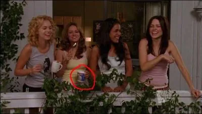 Quel est le got de la glace que Haley est en train de manger ?