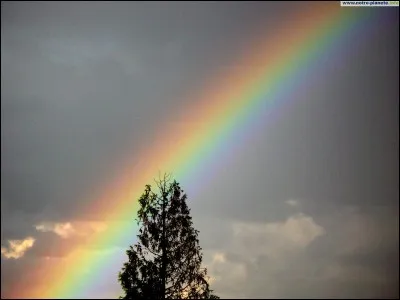 Au Viêt Nam, l'arc-en-ciel a une signification particulière. Laquelle ?