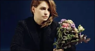 Dans ''Paradis perdu'', Christine and the Queens mêle ''Heartless'' de Kanye West à une chanson...