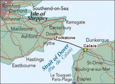 Qu'est-ce qui relie Calais au Royaume-Uni ?