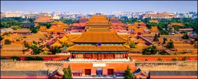 J'abrite des monuments célèbres comme la Cité interdite et le Temple du ciel, qui sont inscrits au patrimoine mondial.
