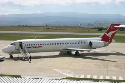 Le Boeing 717 fait 38 m de longueur.