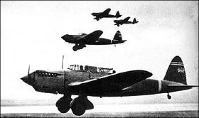 Appelé "Mary", ce bombardier léger, mis en service en 1938, commença à être utilisé lors de la guerre contre la Chine et resta en première ligne jusqu'au début de 1942. Quel est cet avion ?