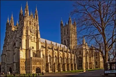 Savez-vous dans quel pays se situe Canterbury ?