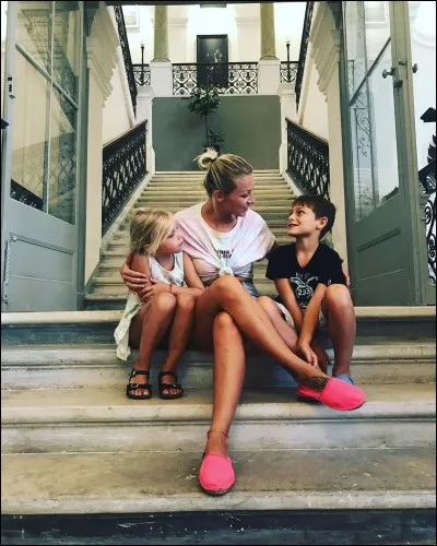 Quel âge a sa fille ?