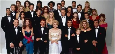 Dans "Les Feux de l'Amour", qui joue le rôle de Victor Newman ?