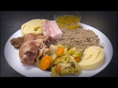 Voici notre pot-au-feu régional. La petite touche bretonne est le sarrasin que nous rajoutons. Quel est son nom ?