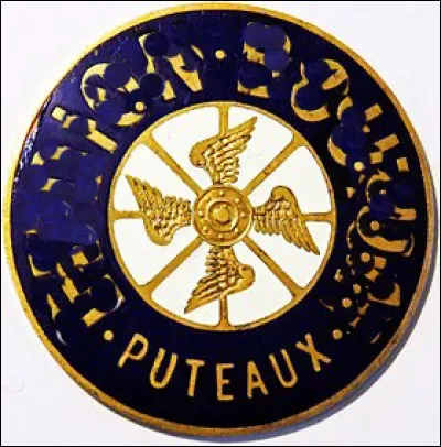 Quelle voiture correspond à ce logo ?