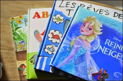 Pendant [...] temps, je lis mon histoire préférée. [...] moment est bien agréable.