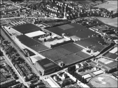 Cette grande entreprise textile, dans la filature de laine, a été fondée en 1911 par Jean Prouvost. Elle a produit les marques Pingouin, Stemm, Rodier et employait 6000 personnes au début des années 70; puis 200 au moment de sa fermeture en 2000. Dans quelle ville se trouvait cette usine ?