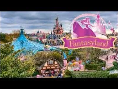 Combien d'attractions se trouvent à Fantasyland ?