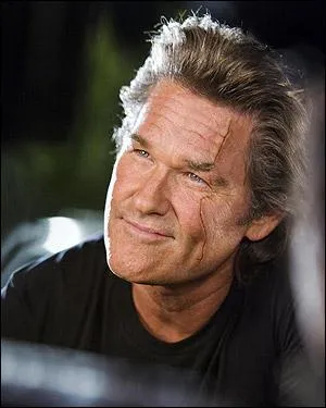 Dans Boulevard de la Mort, quel personnage joue l'acteur Kurt Russell ?