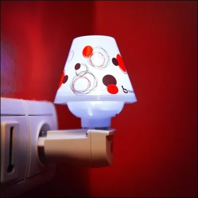 Quelle est la marque de cette lampe ?