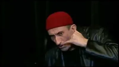 Bonjour, tu es chez Déborah, je suis contente que tu appelles, ...