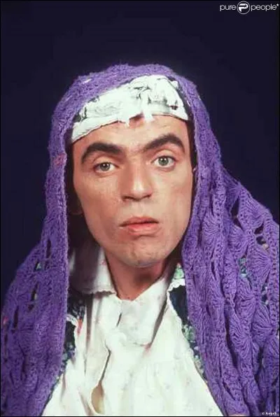 Bon, alors maintenant vous vous taisez, et vous sortez votre cahier de géographie, ...