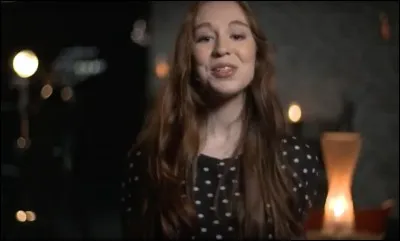 Qui est cette youtubeuse ?