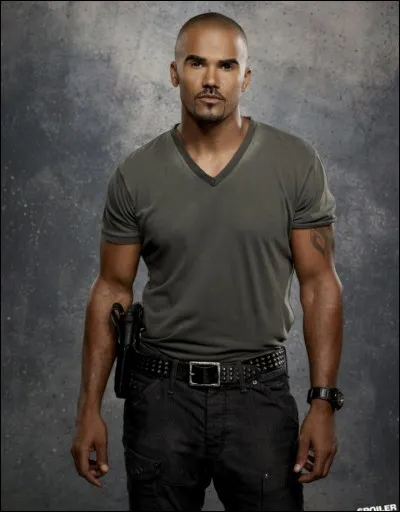 Dans l'épisode 12 de la saison 2, qu'apprenons-nous sur Derek Morgan ?