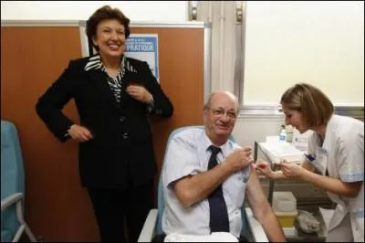 Le ministre de la Sant a finalement autoris la publication des contrats passs avec les laboratoires pharmaceutiques pour les vaccins contre la grippe H1N1, mais a effac certaines infos :