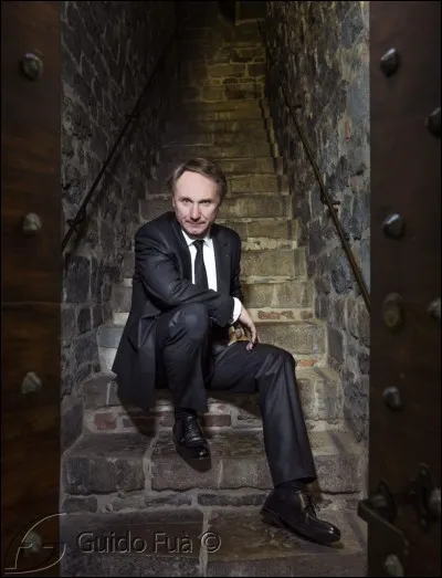 Je suis un roman &eacute;crit par Dan Brown. Qui ment ?