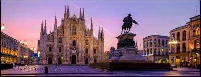 C'est la capitale &eacute;conomique et la plus importante agglom&eacute;ration urbaine d'Italie. Quelle est cette ville ?