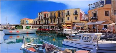 Malia est situ&eacute; sur quelle &icirc;le m&eacute;diterran&eacute;enne ?