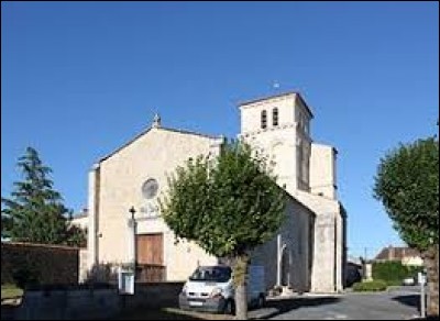 Notre balade commence en Nouvelle-Aquitaine, à Archingeay. Village de l'arrondissement de Saint-Jean-d'Angély, il se situe dans le département ...