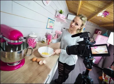 Pourquoi Loïc ne participe-t-il pas souvent aux vidéos ?