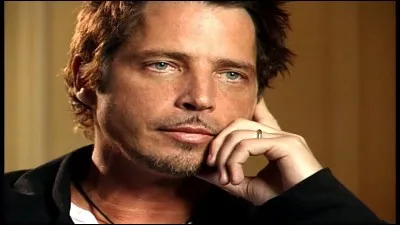 De quel groupe de rock, Chris Cornell était il le chanteur ?