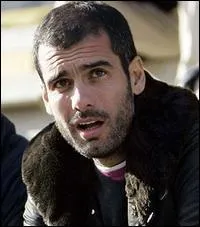 Comment s'appelle cet entraneur?