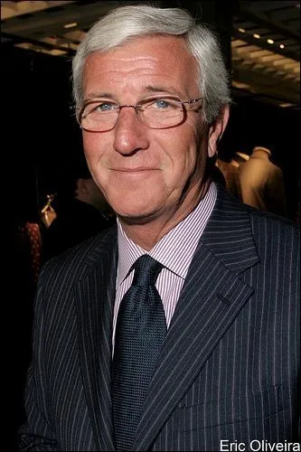 Comment s'appelle cet entraneur?