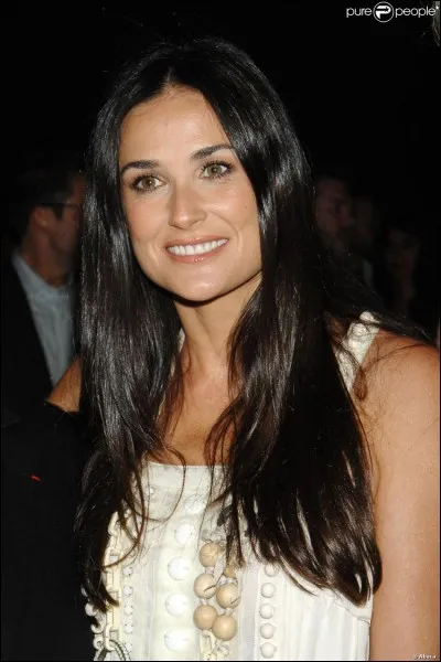 Qui est cette jolie actrice ?