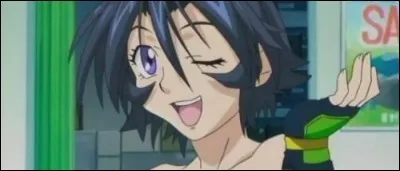 En quoi se déplace Suzuna Taki en permanence ?