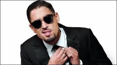 Qui est ce chanteur ?