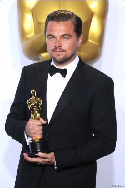 Qui est cet acteur ayant jou&eacute; dans le "Titanic" aux c&ocirc;t&eacute;s de Kate Winslet ?