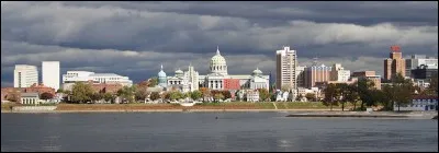 Quelle ville donne son nom à la capitale de la Pennsylvanie ?