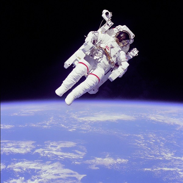Qui est le premier homme dans l'espace ?