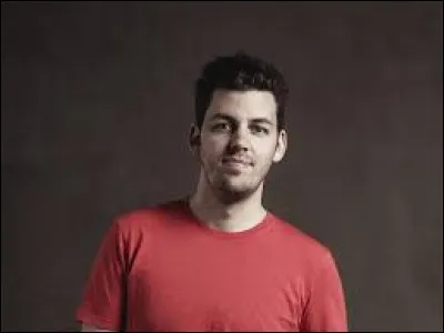 Actuellement, le youtubeur Pierre Croce a plus de...